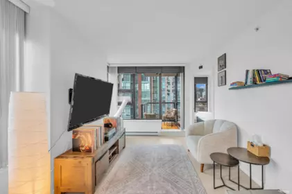 Breakfast Nook Photo of 1401 928 Homer Street, Vancouver, BC