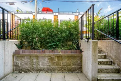 Hot Tub / Spa Photo of 533 W 29th Avenue, Vancouver, BC