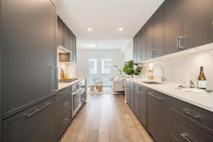 Kitchen Island Photo of 533 W 29th Avenue, Vancouver, BC