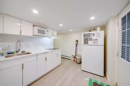 Basement Recreation Room Photo of 2343 W 45th Avenue, Vancouver, BC