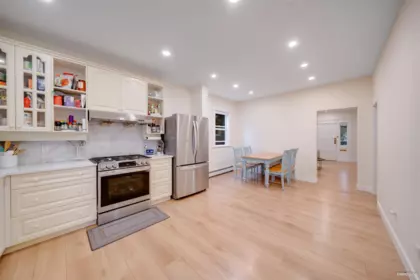 Breakfast Nook Photo of 2343 W 45th Avenue, Vancouver, BC
