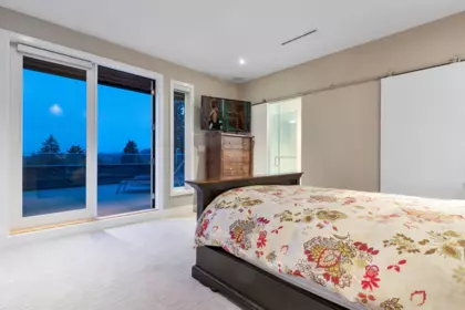 Mudroom Photo of 990 Jefferson Avenue, West Vancouver, BC