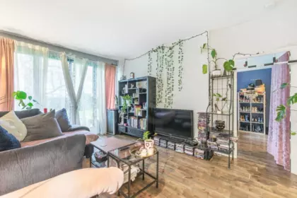 Family Room Photo of 101 828 Agnes Street, New Westminster, BC
