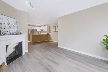 Dining Area Photo of 209 8600 Park Road, Richmond, BC