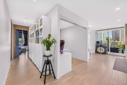 Kitchen Island Photo of 604 4880 Lougheed Highway, Burnaby, BC