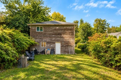 Family Room Photo of 13090 111 Avenue, Surrey, BC
