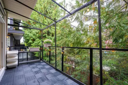 Entry Foyer Photo of 36 20857 77a Avenue, Langley, BC