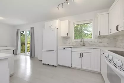32138 Holiday Avenue, Mission, BC, Mission — Single Family Residence for sale