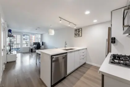 704 3328 Carscallen Road, Richmond, BC, Richmond — Apartment/Condo for sale