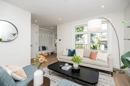 2686 E 8th Avenue, Vancouver, BC, Vancouver — Half Duplex for sale