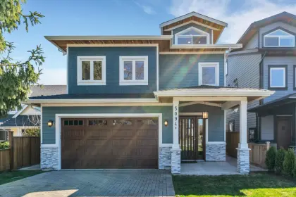 5094B Bentley Drive, Delta, BC, Delta — Single Family Residence for sale