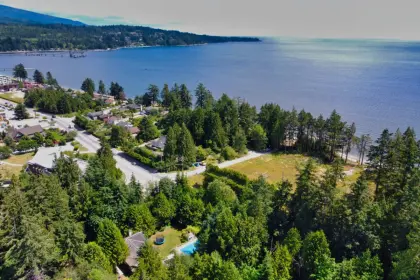 312 5855 Cowrie Street, Sechelt, BC, Sechelt — Apartment/Condo for sale