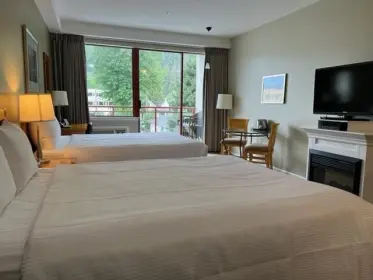 209c 160 Esplanade Avenue, Harrison Hot Springs, BC, Harrison hot springs — Apartment/Condo for sale