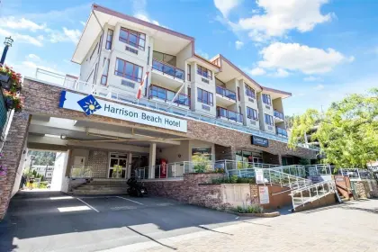 209c 160 Esplanade Avenue, Harrison Hot Springs, BC, Harrison hot springs — Apartment/Condo for sale