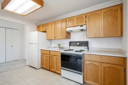 308 13959 16 Avenue, Surrey, BC, Surrey — Apartment/Condo for sale