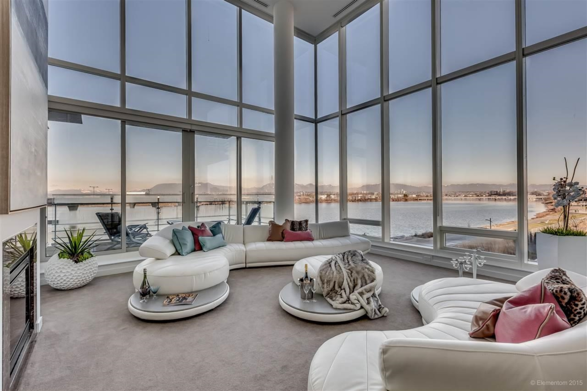 Exterior Front Photo of 302 5131 Brighouse Way, Richmond, BC