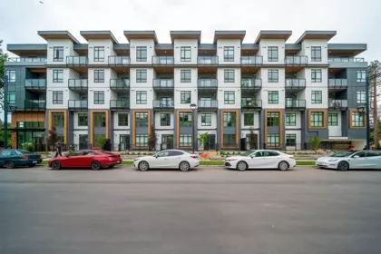 520 13968 Laurel Drive, Surrey, BC, Whalley — 2 bed apartment/condo for sale