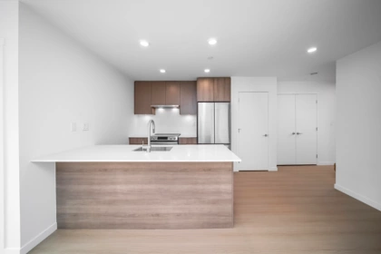 Kitchen Island Photo of 520 13968 Laurel Drive, Surrey, BC