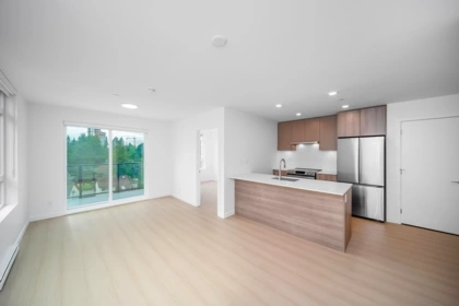 520 13968 Laurel Drive, Surrey, BC, Surrey — Apartment/Condo for sale