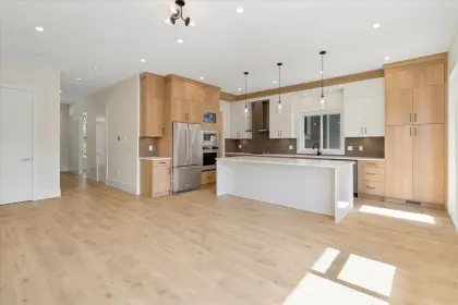 17148 1 Avenue, Surrey, BC, Surrey — Single Family Residence for sale