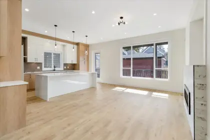 17148 1 Avenue, Surrey, BC, Surrey — Single Family Residence for sale