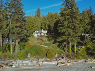 6417 Sunshine Coast Highway, Sechelt, BC, Sechelt — Single Family Residence for sale
