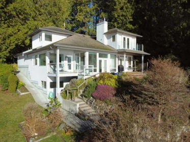 6417 Sunshine Coast Highway, Sechelt, BC, Sechelt — Single Family Residence for sale