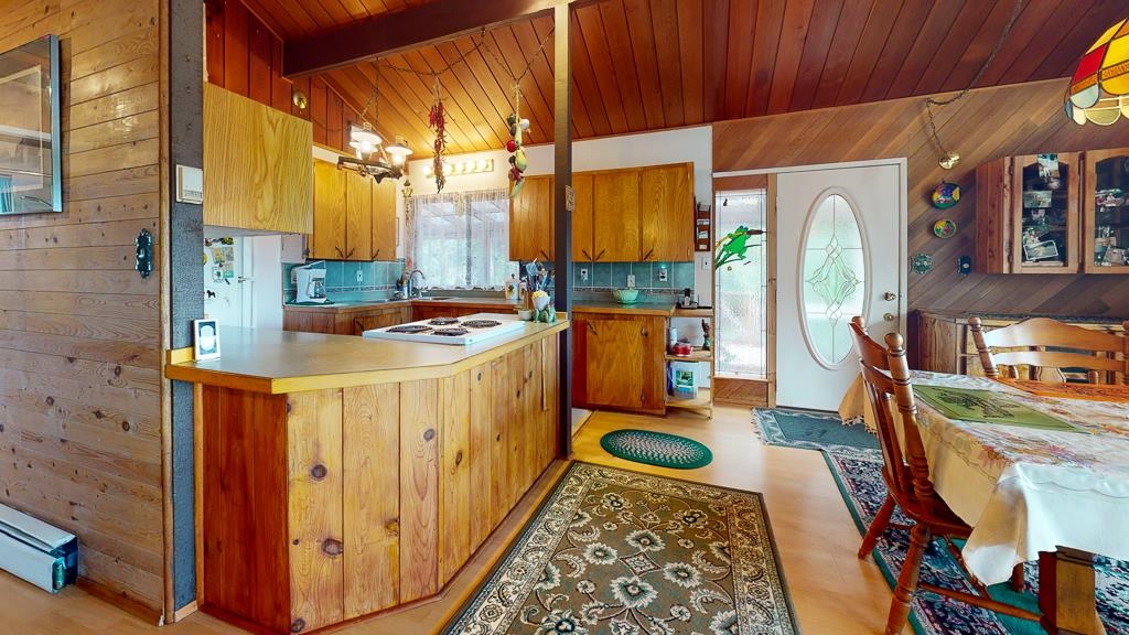 Entry Foyer Photo of 5228 Claydon Road, Pender Harbour, BC