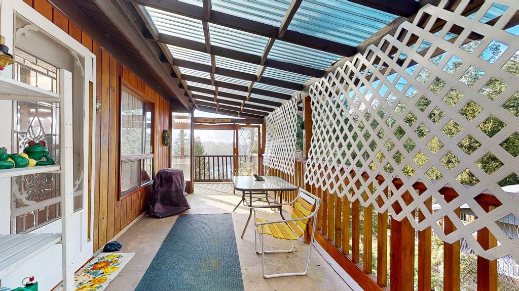 Kitchen Photo of 5228 Claydon Road, Pender Harbour, BC