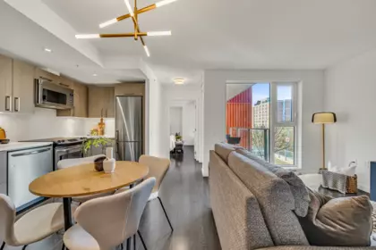 301 983 E Hastings Street, Vancouver, BC, Vancouver — Apartment/Condo for sale