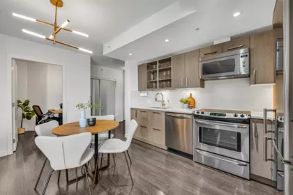 301 983 E Hastings Street, Vancouver, BC, Vancouver — Apartment/Condo for sale
