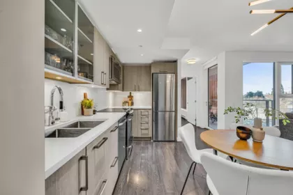 301 983 E Hastings Street, Vancouver, BC, Vancouver — Apartment/Condo for sale