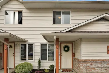 13 9206 Corbould Street, Chilliwack, BC, Chilliwack — Townhouse for sale