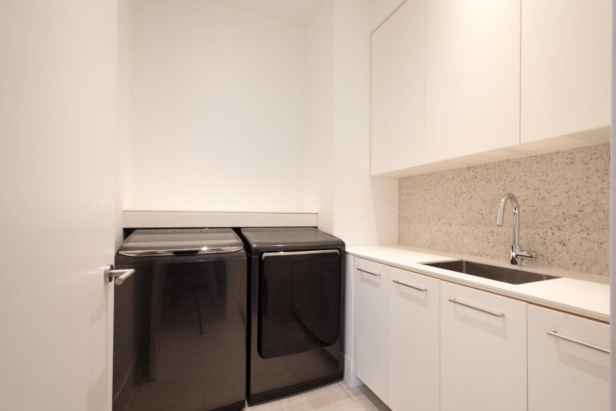 Backyard Photo of 4181 Rose Crescent, West Vancouver, BC