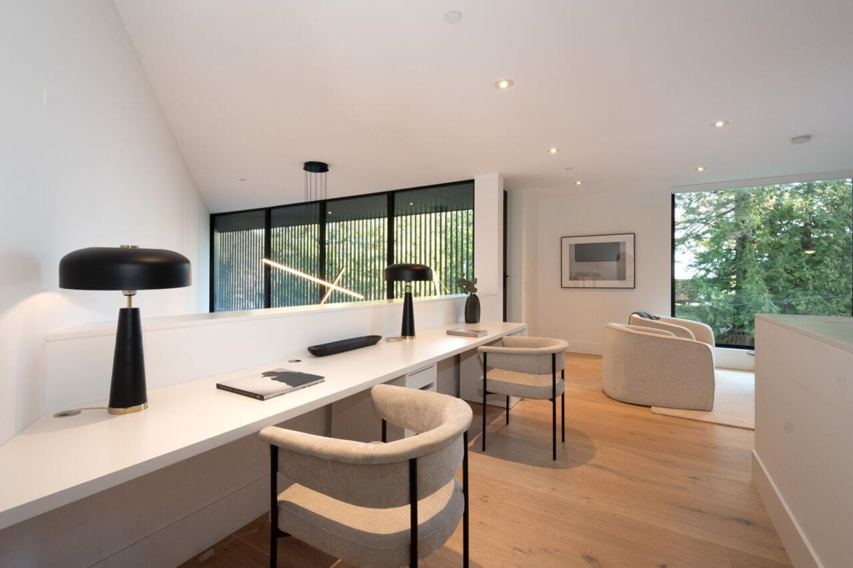 Outdoor Kitchen Photo of 4181 Rose Crescent, West Vancouver, BC