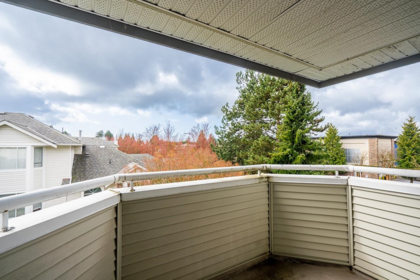 Staircase Photo of 303 12110 80th Avenue, Surrey, BC