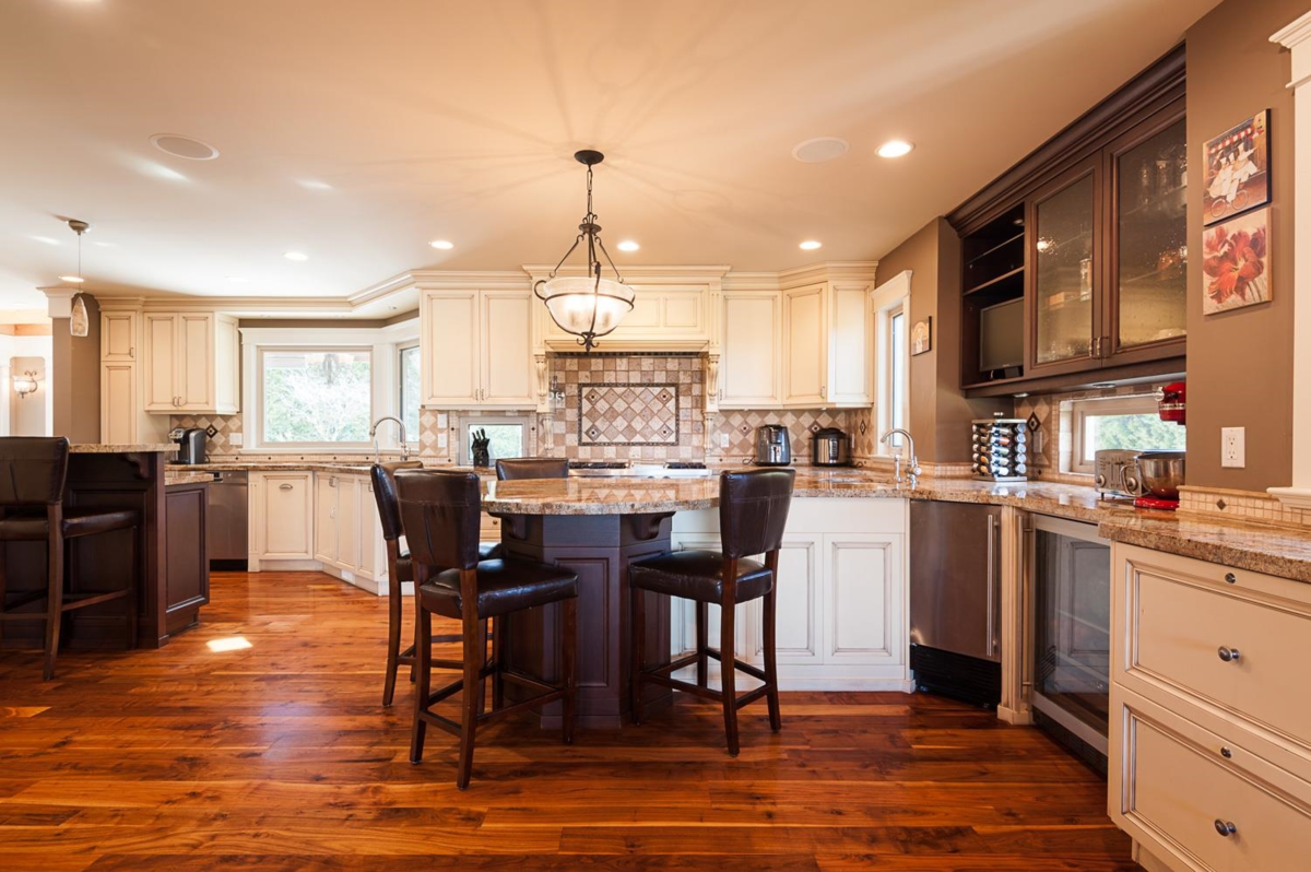 Breakfast Nook Photo of 20486 1 Avenue, Langley, BC