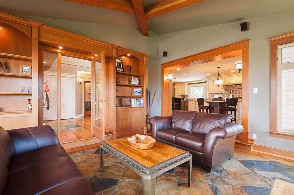 Family Room Photo of 20486 1 Avenue, Langley, BC