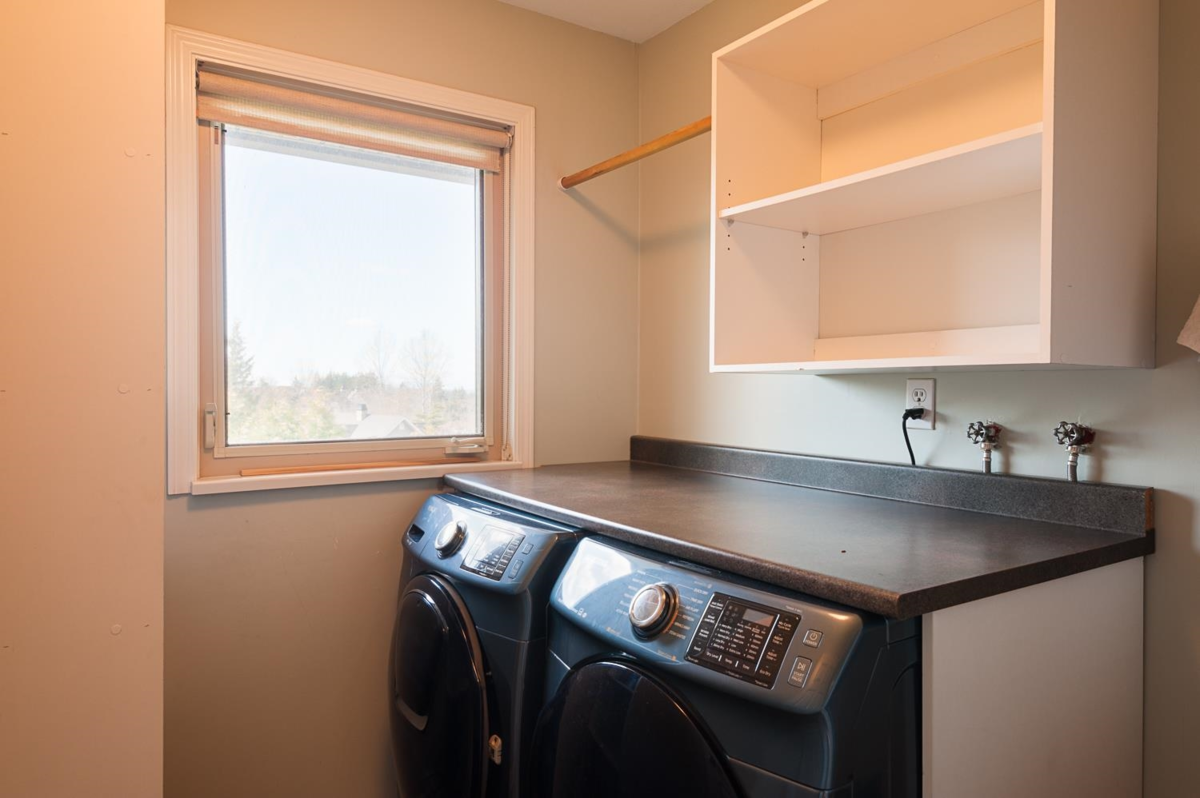 Hallway Photo of 20486 1 Avenue, Langley, BC