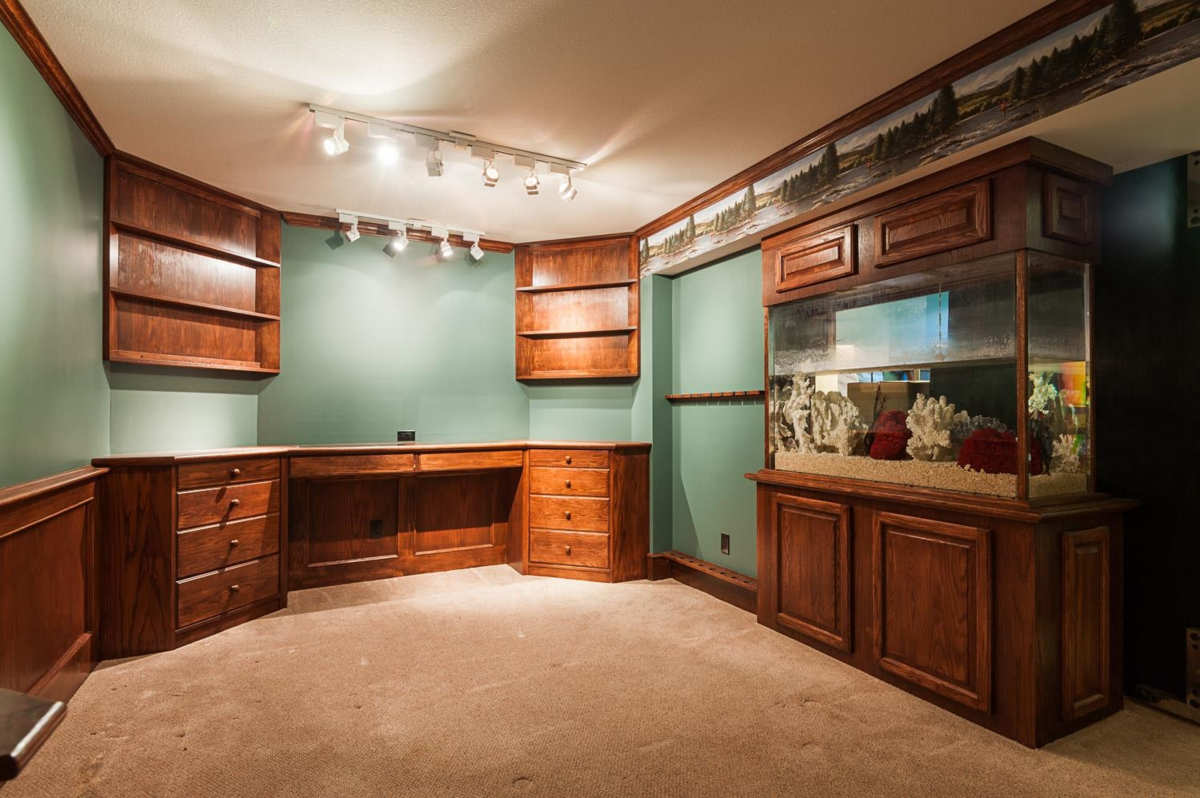 Swimming Pool Photo of 20486 1 Avenue, Langley, BC