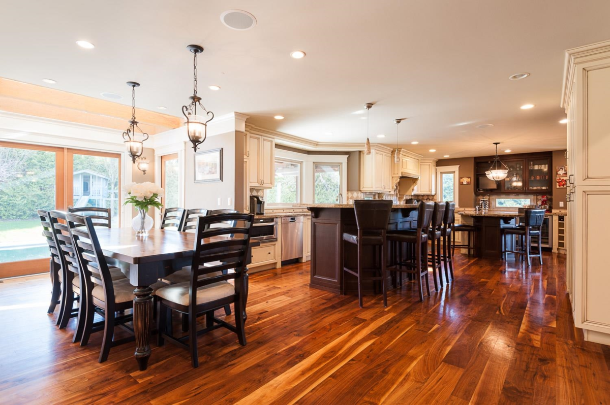Walk-In Closet Photo of 20486 1 Avenue, Langley, BC