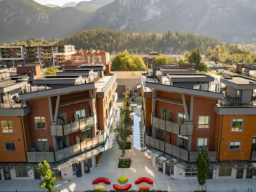 204 37842 Third Avenue, Squamish, BC, Squamish — Townhouse for sale