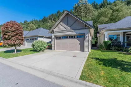 45854 Foxridge Crescent, Chilliwack, BC, Chilliwack — Single Family Residence for sale
