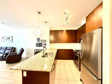 419 101 Morrissey Road, Port Moody, BC, Port Moody — Apartment/Condo for sale