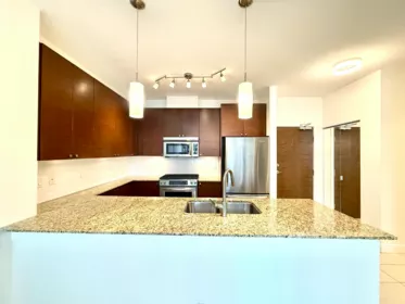 419 101 Morrissey Road, Port Moody, BC, Port Moody — Apartment/Condo for sale