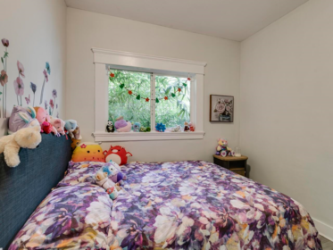 Basement Recreation Room Photo of 1577 E 26th Avenue, Vancouver, BC