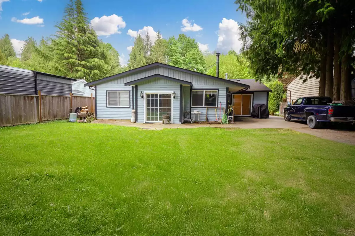 Family Room Photo of 34843 Laburnum Avenue, Abbotsford, BC