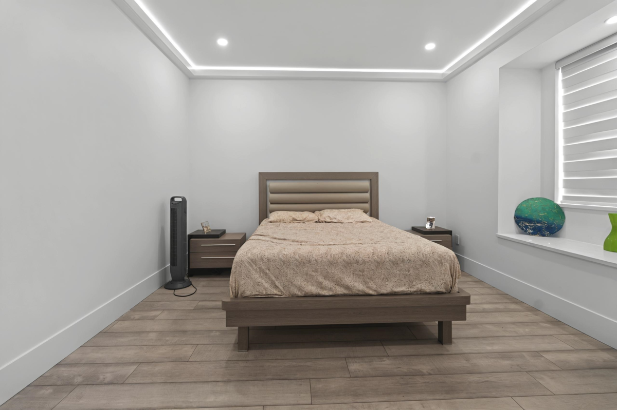 Backyard Photo of 14517 72 Avenue, Surrey, BC