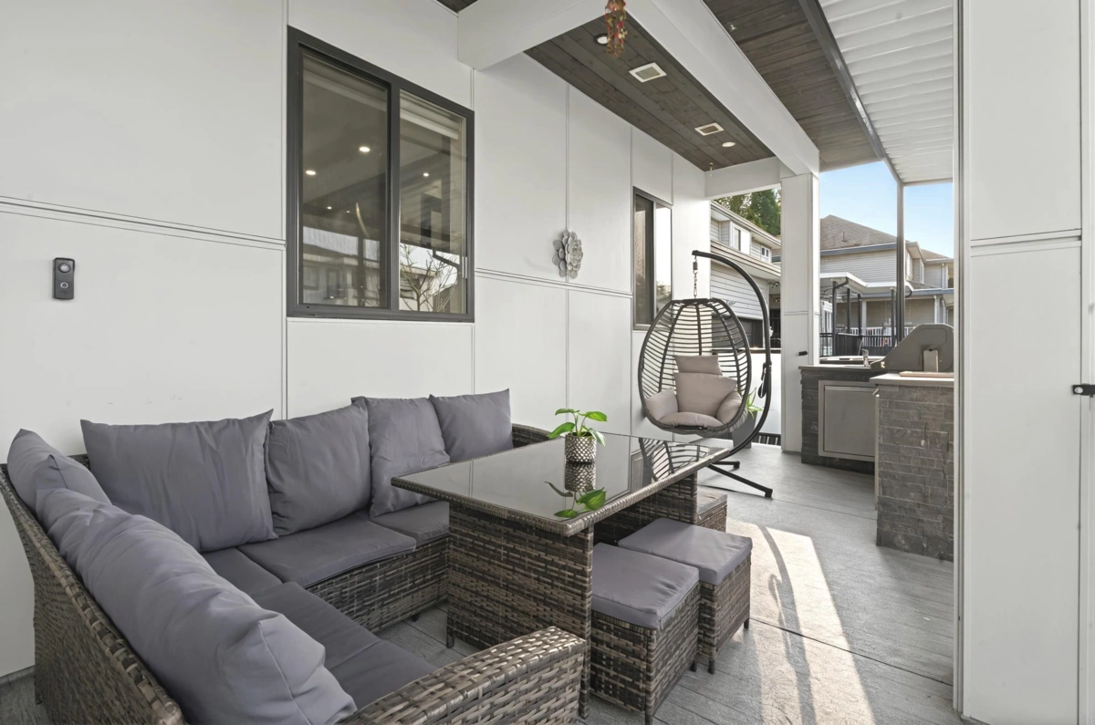 Basement Recreation Room Photo of 14517 72 Avenue, Surrey, BC