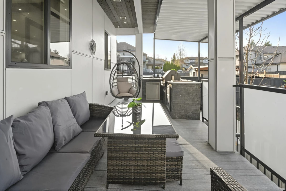 Fitness Center Photo Near 14517 72 Avenue, Surrey, BC